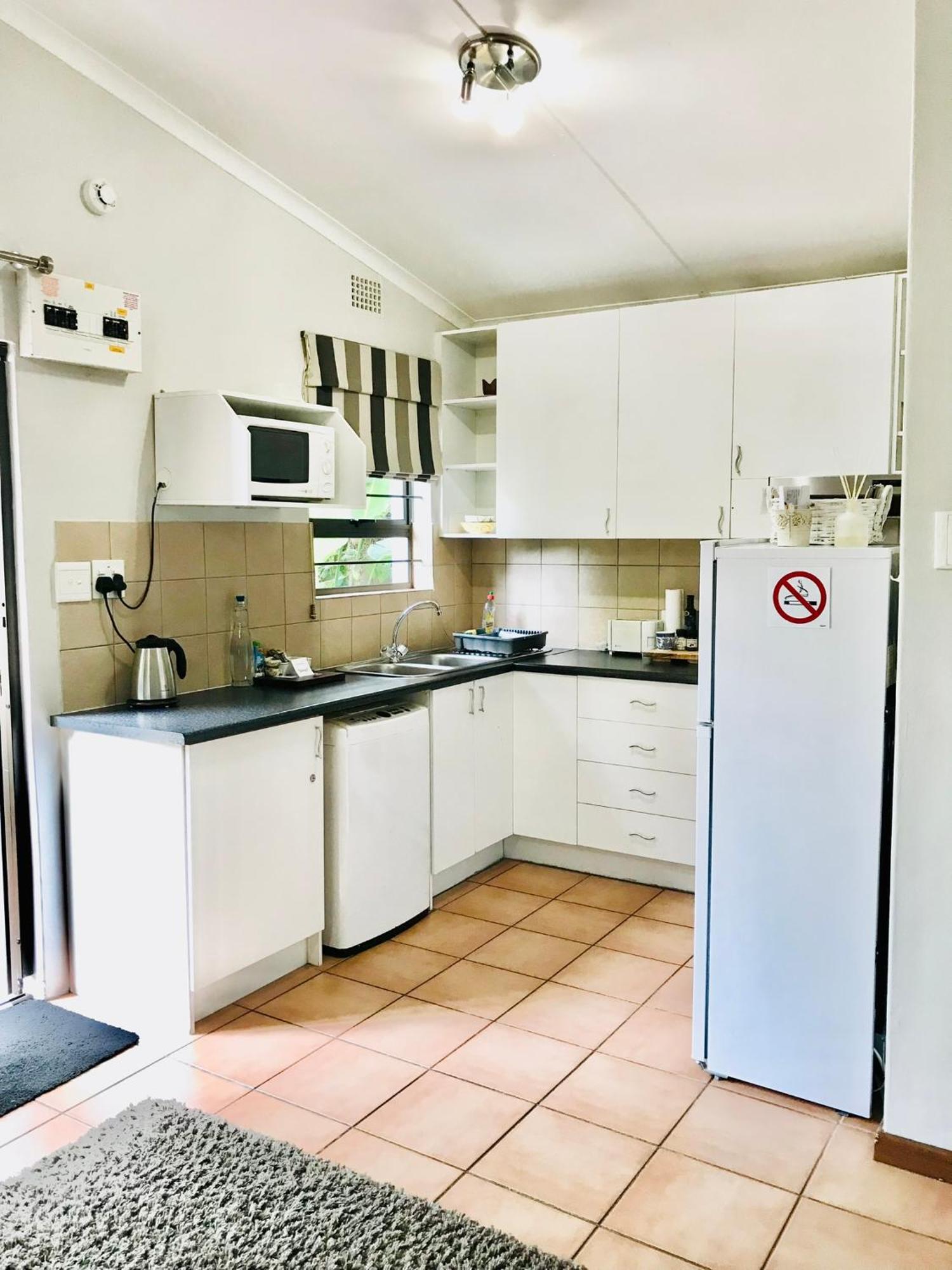 10Vdw Self Catering Apartments Durbanville Esterno foto